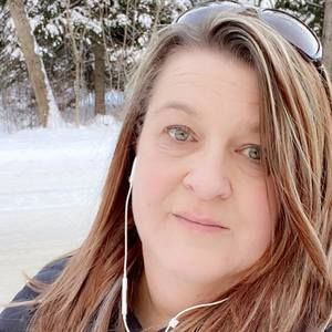 Meet your Posher, Denise